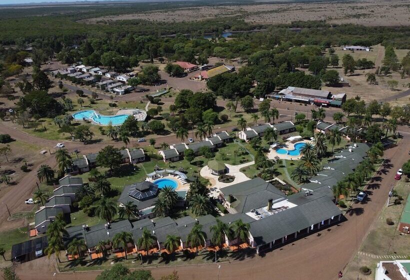 هتل Arapey Oasis Termal