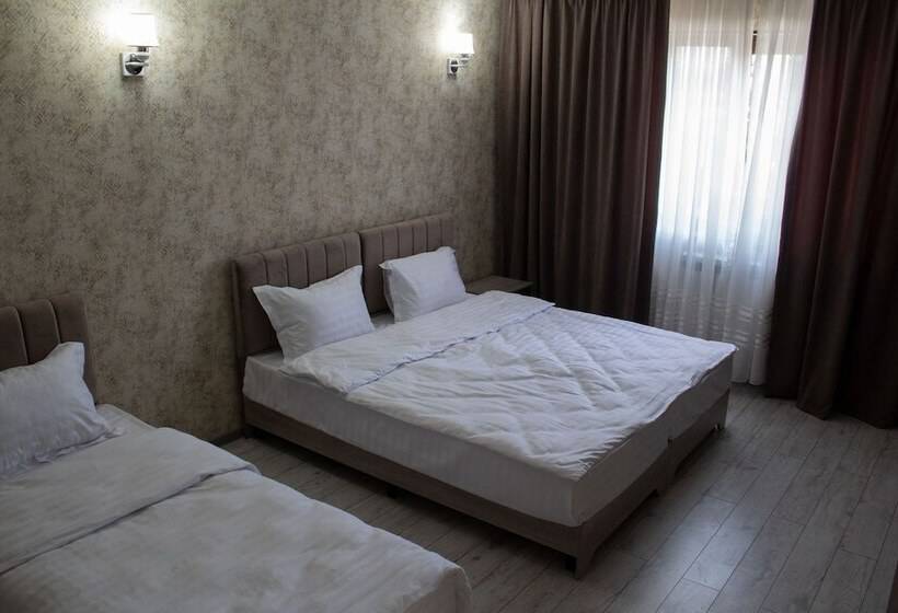 Hotel Artist Regency