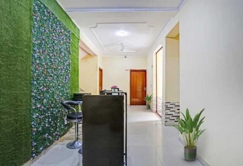 호텔 Ashvin Palace