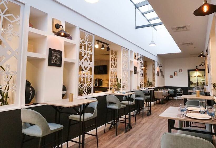 هتل Atlantis Bejaia Aéroport