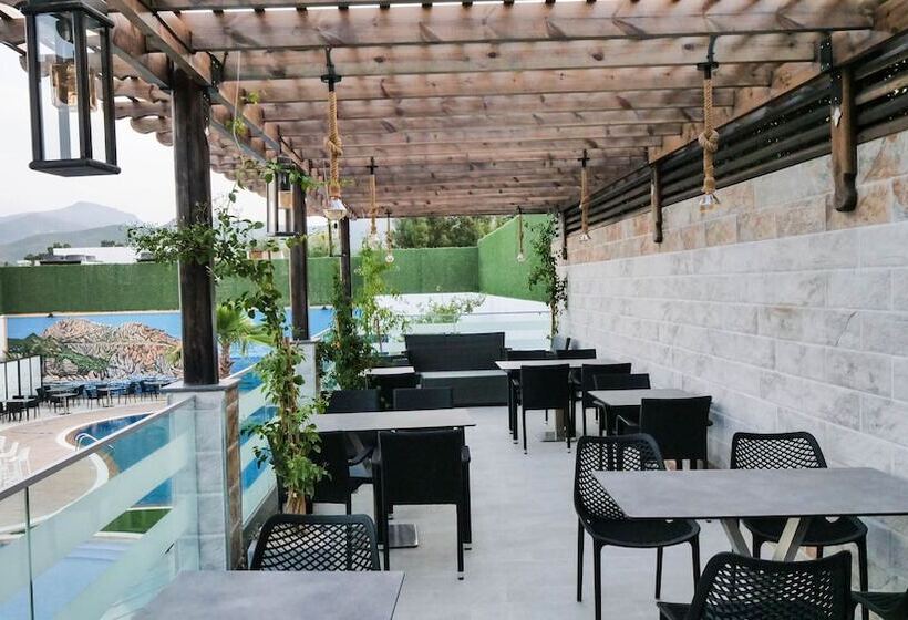 هتل Atlantis Bejaia Aéroport