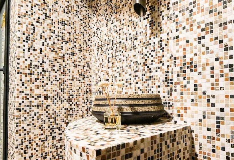 هتل Atlantis Bejaia Aéroport