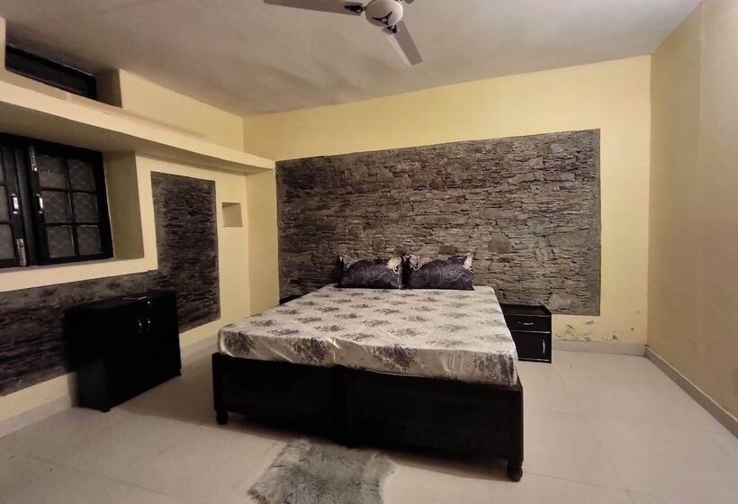 בית מלון כפרי Atulya Neer