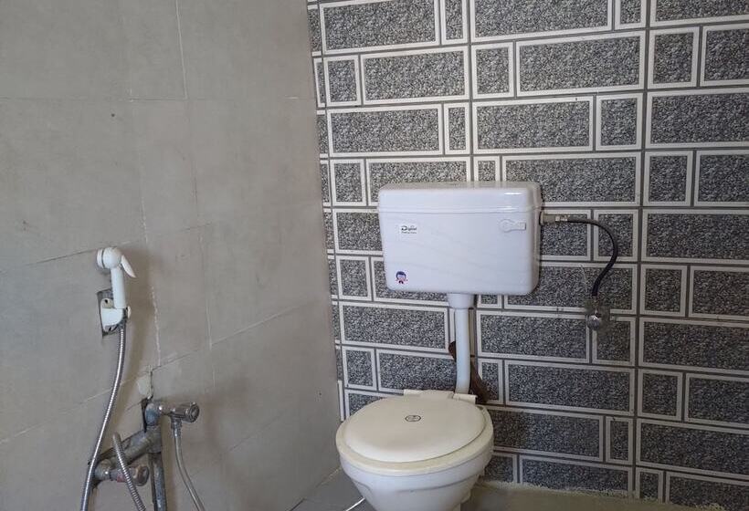 בית מלון כפרי Atulya Neer