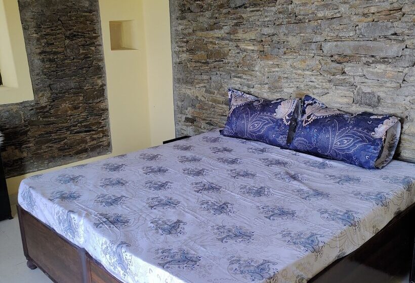 בית מלון כפרי Atulya Neer