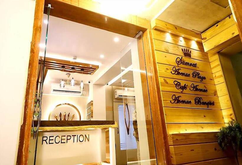 בית מלון כפרי Avenue Plaza