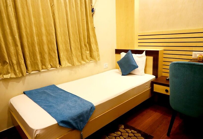 בית מלון כפרי Avenue Plaza