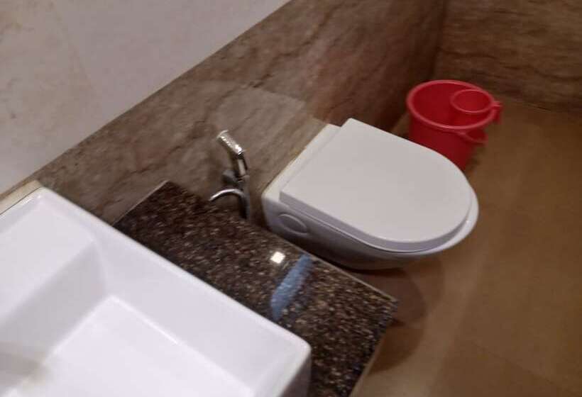 בית מלון כפרי Avenue Plaza