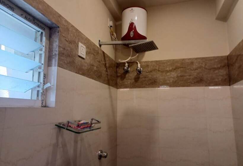 בית מלון כפרי Avenue Plaza