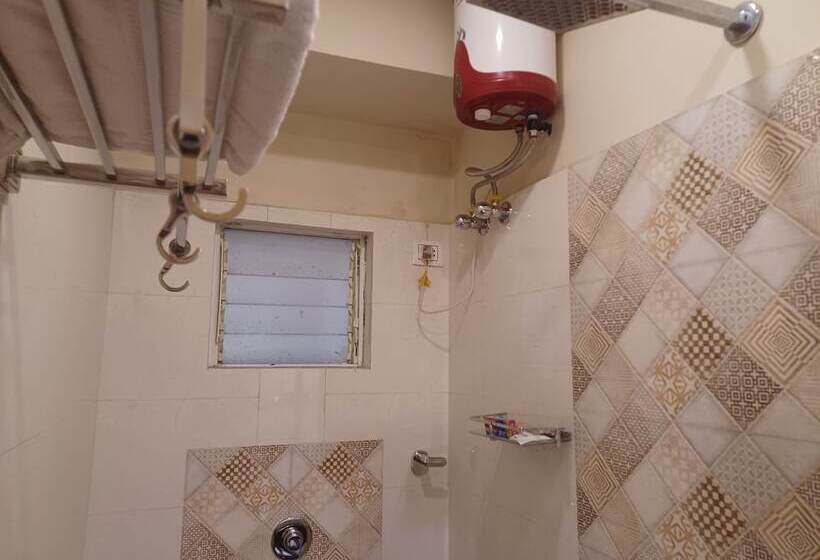 בית מלון כפרי Avenue Plaza