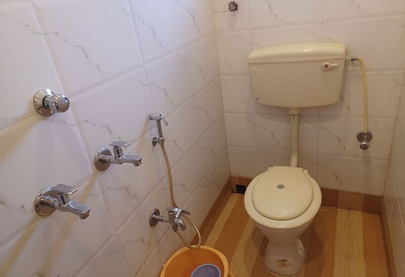 בית מלון כפרי Avenue Plaza