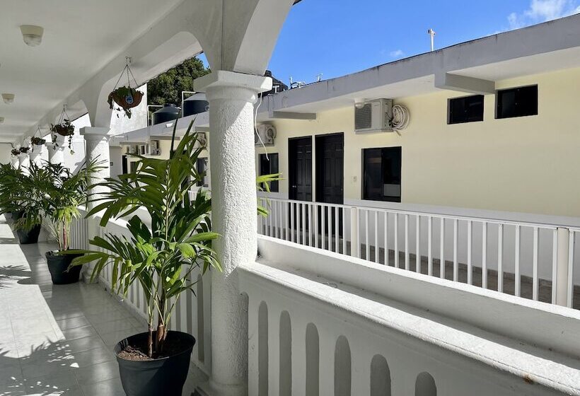 בית מלון כפרי Balam Playa   15Th. Ave