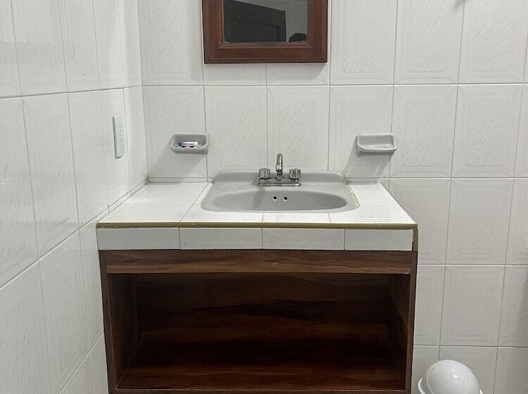 בית מלון כפרי Balam Playa   15Th. Ave