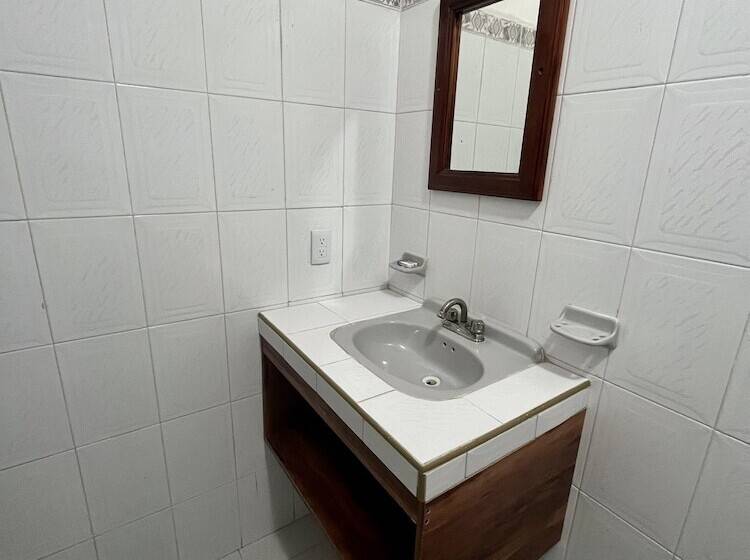 בית מלון כפרי Balam Playa   15Th. Ave