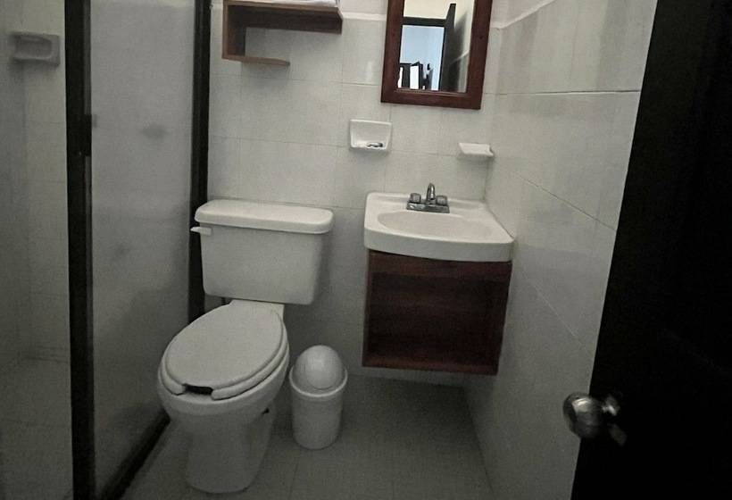 בית מלון כפרי Balam Playa   15Th. Ave