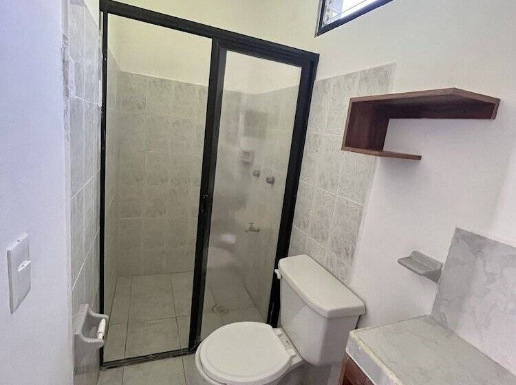 בית מלון כפרי Balam Playa   15Th. Ave