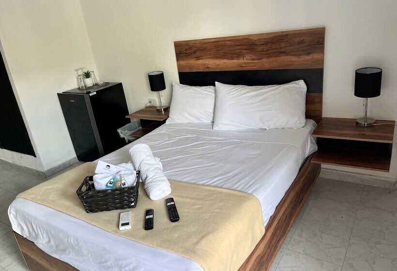 בית מלון כפרי Balam Playa   15Th. Ave