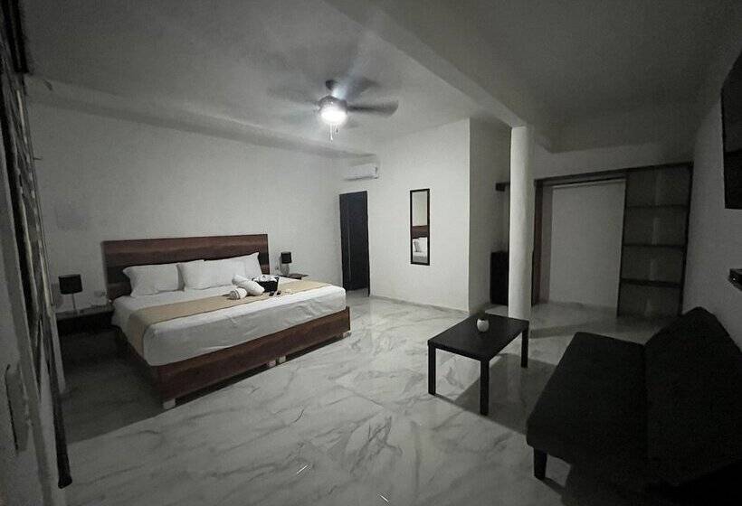 בית מלון כפרי Balam Playa   15Th. Ave