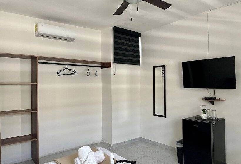 בית מלון כפרי Balam Playa   15Th. Ave