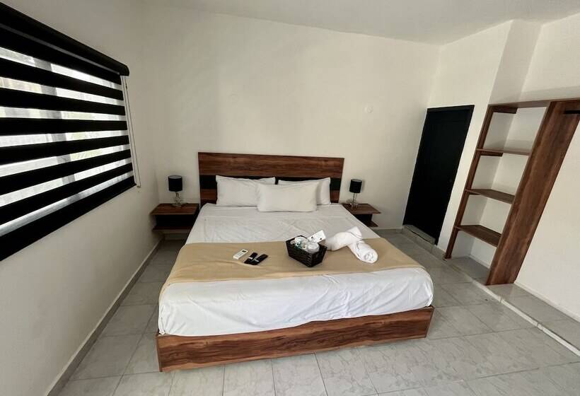 בית מלון כפרי Balam Playa   15Th. Ave