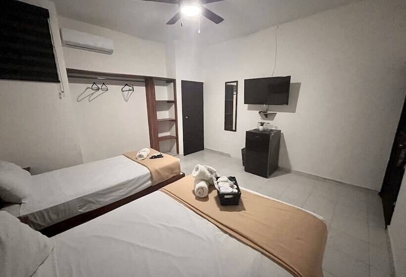 בית מלון כפרי Balam Playa   15Th. Ave