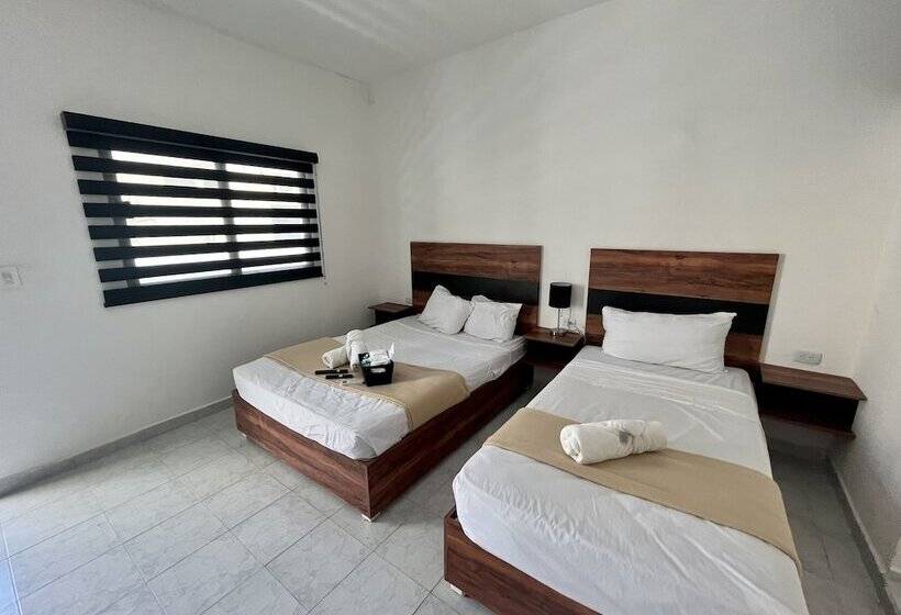 בית מלון כפרי Balam Playa   15Th. Ave