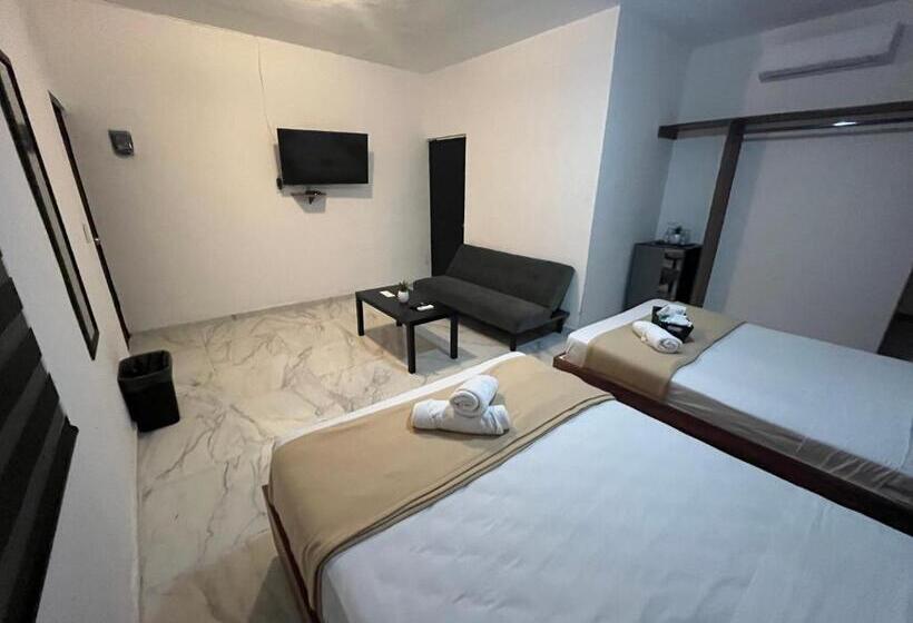 בית מלון כפרי Balam Playa   15Th. Ave