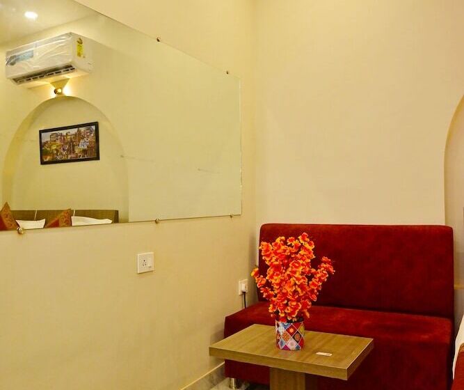 酒店 Bluebells Varanasi