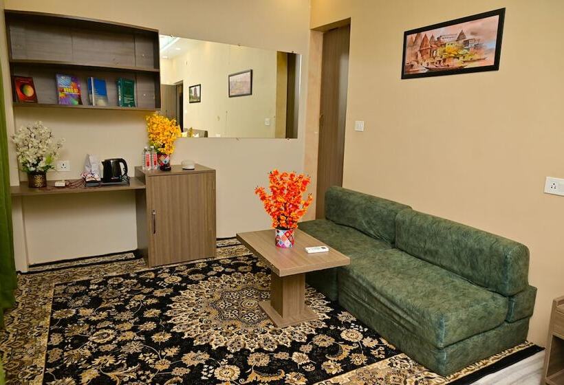 酒店 Bluebells Varanasi