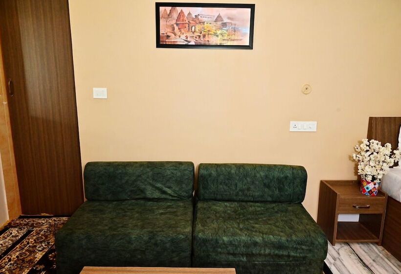 酒店 Bluebells Varanasi