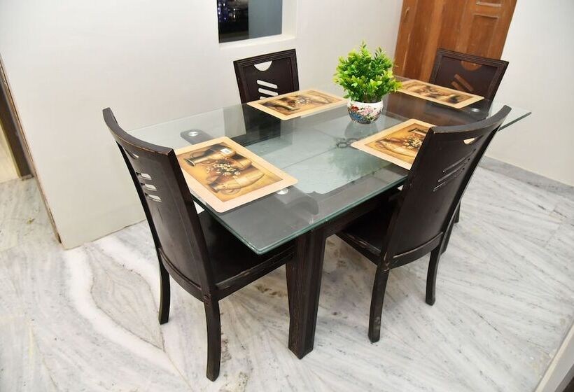 酒店 Bluebells Varanasi