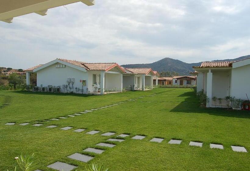 فندق Budoni Beach