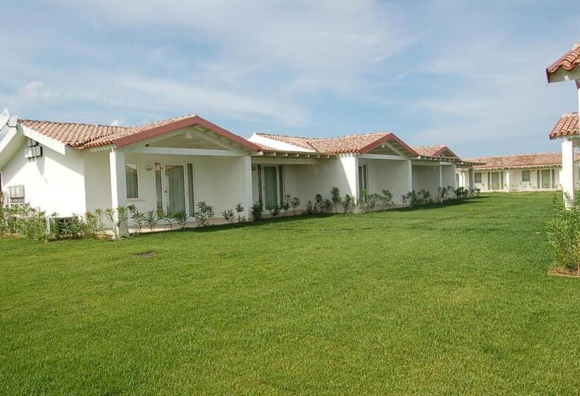 فندق Budoni Beach