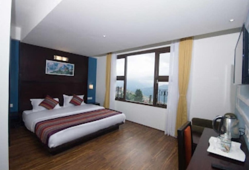 Отель Bumble Bee