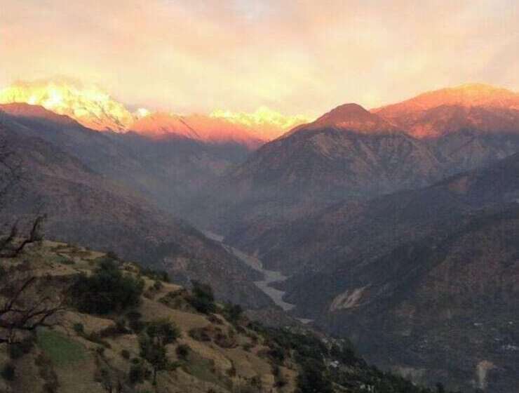 酒店 Buransh Heli Resort