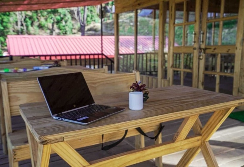 호텔 Buransh Valley Resort