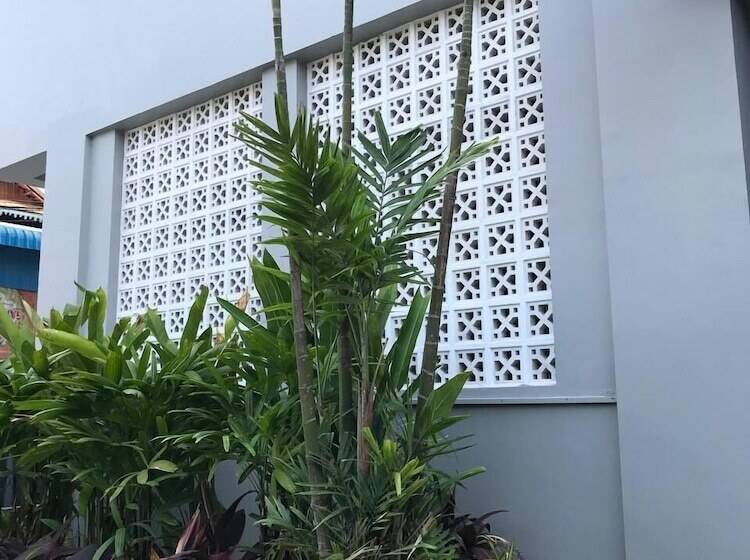 בית מלון כפרי Chom Chao City