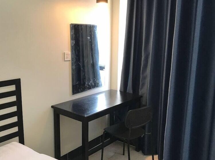 בית מלון כפרי Chom Chao City