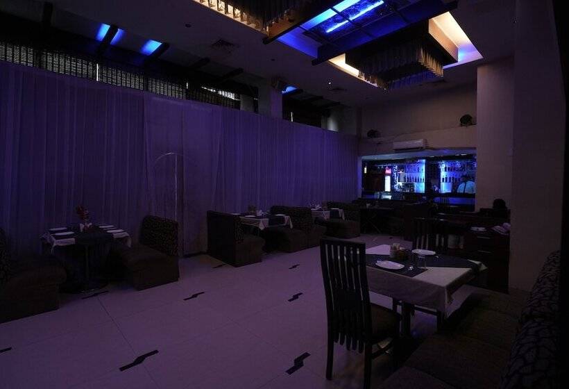 בית מלון כפרי City Symphony