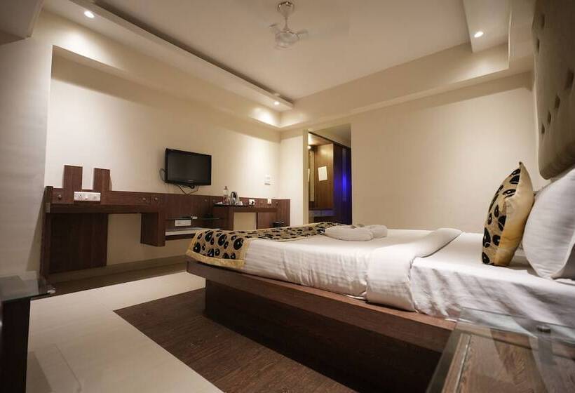 בית מלון כפרי City Symphony