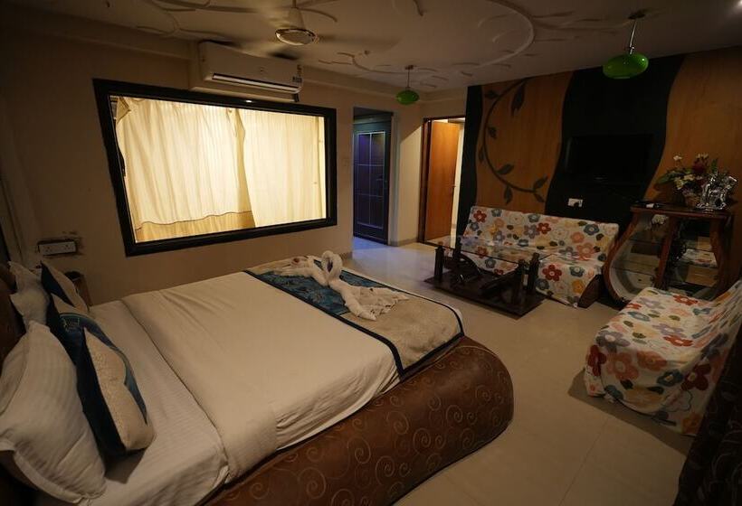 בית מלון כפרי City Symphony