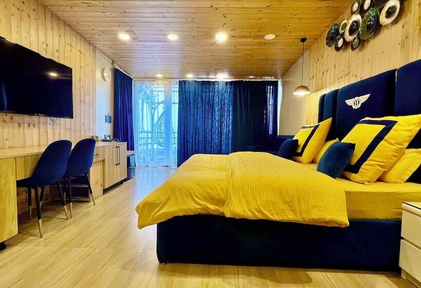 فندق Clarence Cottage