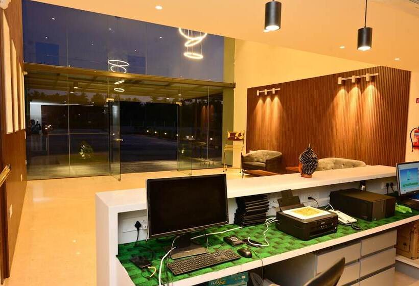 فندق Clarks Inn Express, Krs Road, Mysore