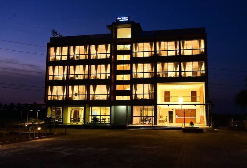 Отель Clarks Inn Express, Krs Road, Mysore