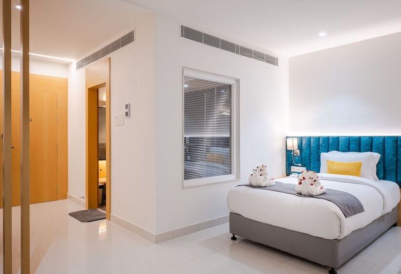 فندق Clubway Grand