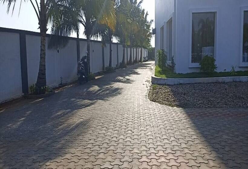 בית מלון כפרי Daffodil Inn