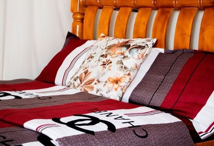 هتل Deposh Tororo