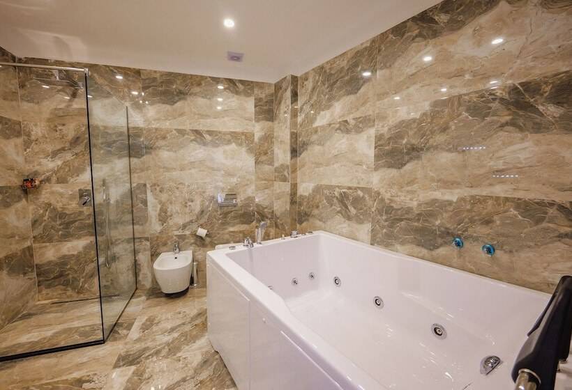 ホテル Dorchester