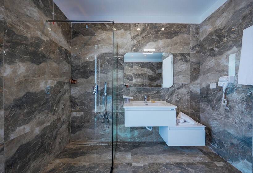 ホテル Dorchester