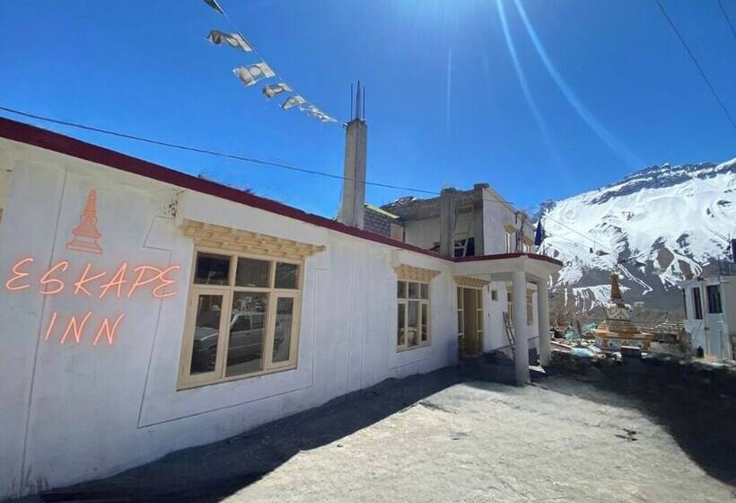 호텔 Eskape Inn Kaza